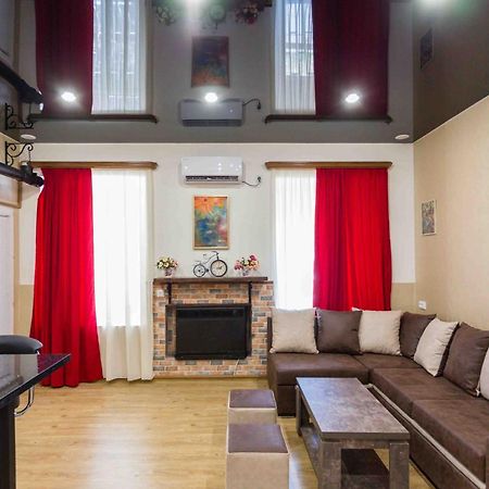 Апартаменты Tassyaker Art House - Old Тбилиси Экстерьер фото