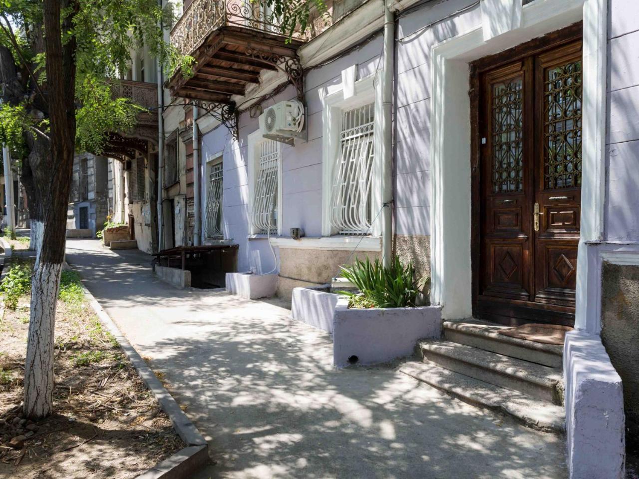 Апартаменты Tassyaker Art House - Old Тбилиси Экстерьер фото